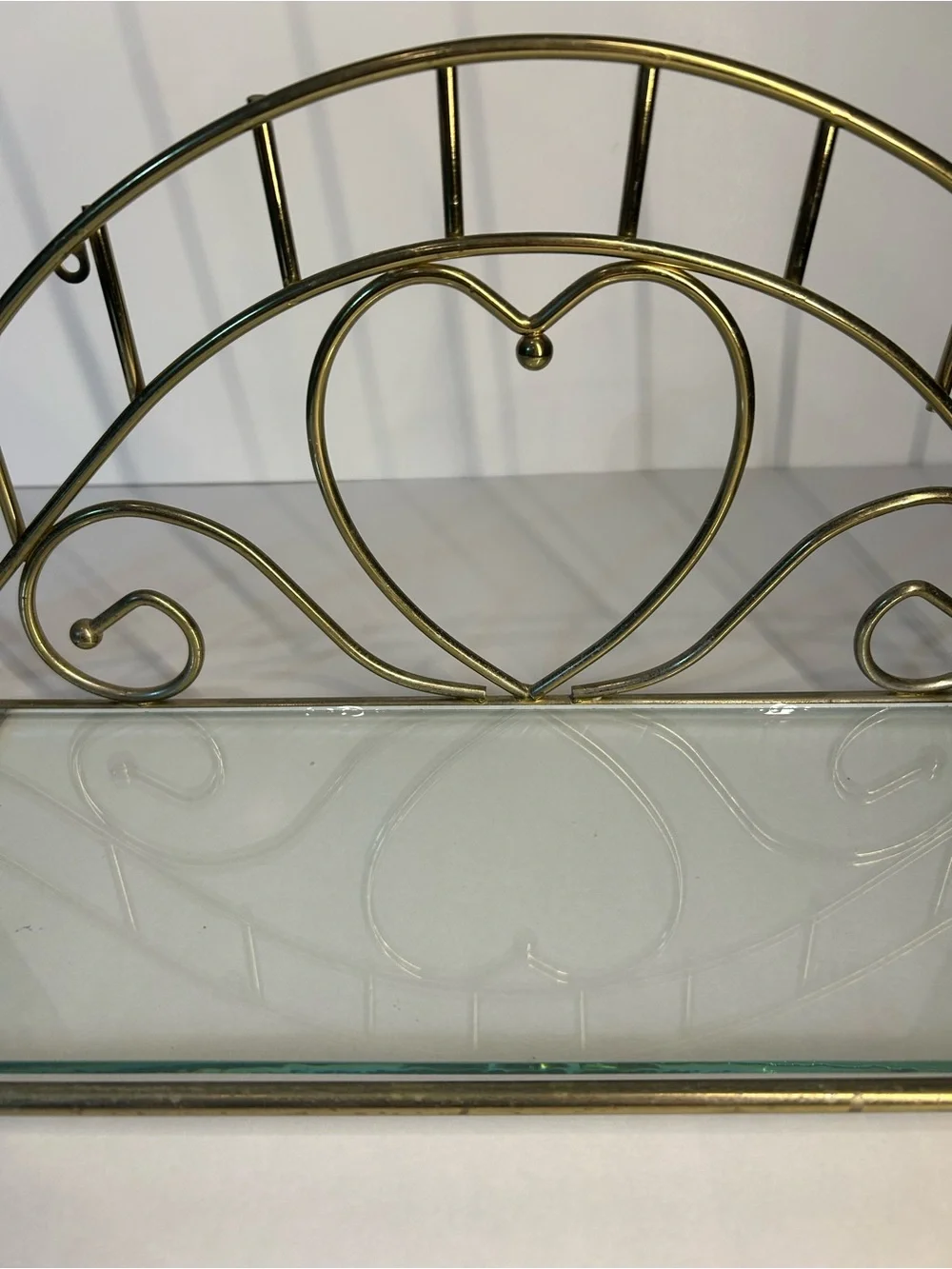 Vintage Brass Style Heart Metal Wall Display Shelf with Glass Tray
